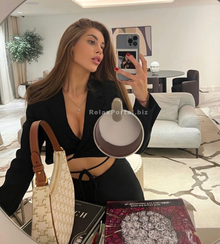 Lux.Escort